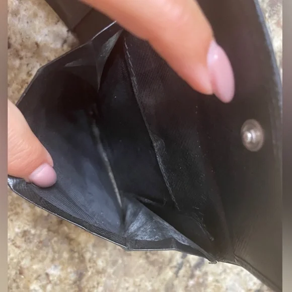 Prada Men’s Black Leather Wallet - Picture 8 of 13